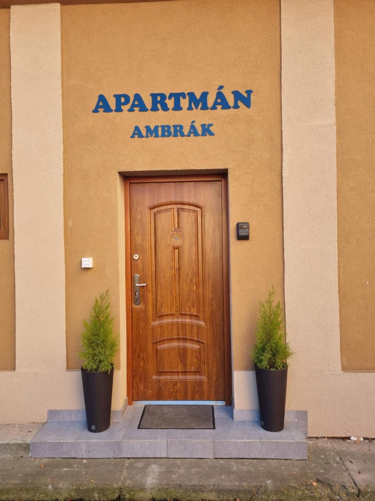 Apartman Ambrak C.3 Мартин Екстериор снимка